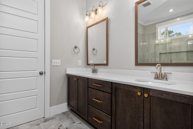694 Mollie Mdw Drive, Zebulon, NC 27597