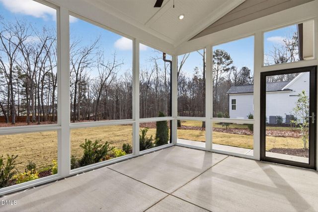 694 Mollie Mdw Drive, Zebulon, NC 27597