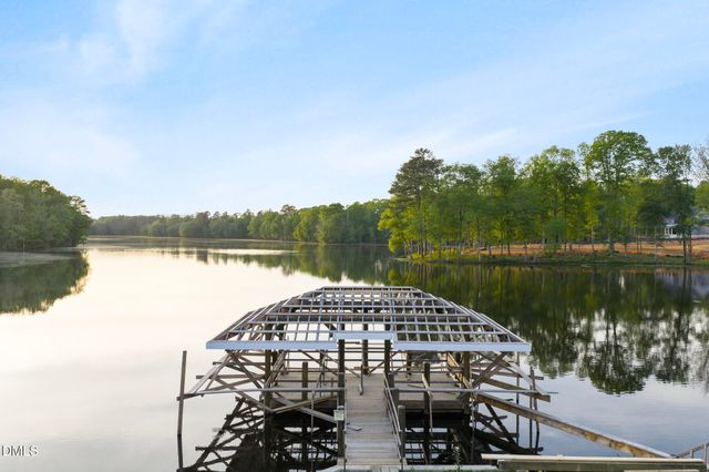 694 Mollie Mdw Drive, Zebulon, NC 27597