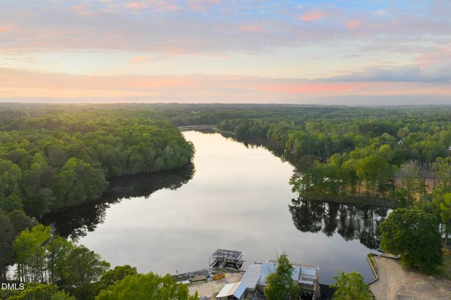 694 Mollie Mdw Drive, Zebulon, NC 27597