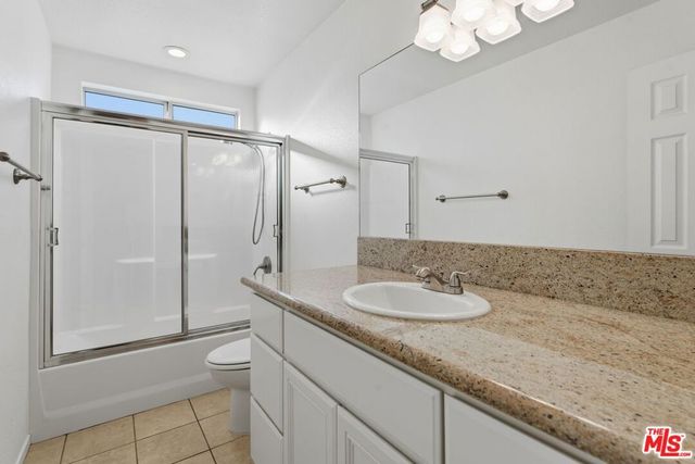 18550 Hatteras Street 45, Tarzana, CA 91356