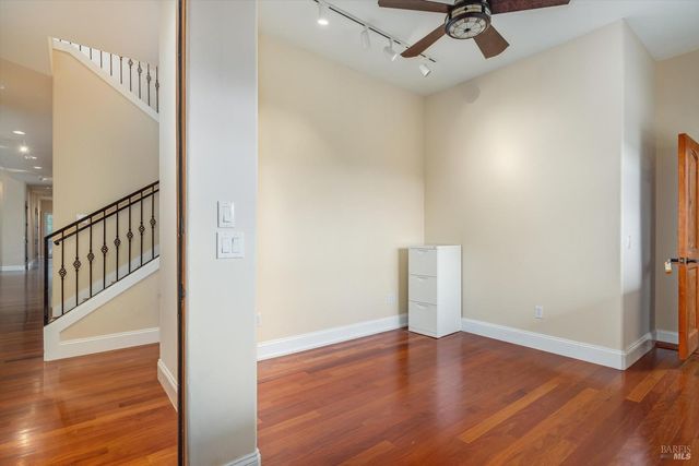 405 London Way, Sonoma, CA 95476