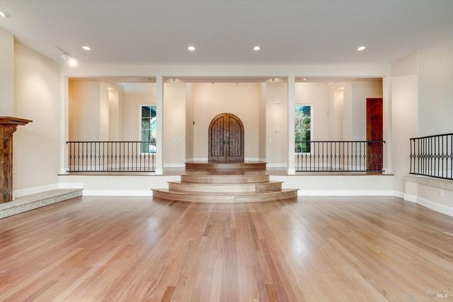 405 London Way, Sonoma, CA 95476