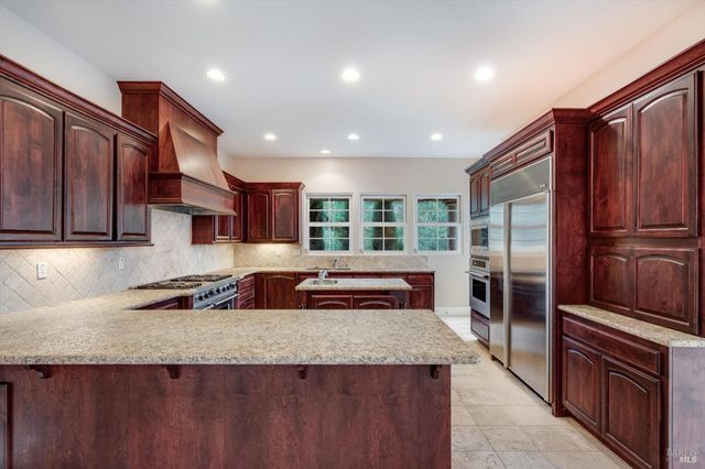 405 London Way, Sonoma, CA 95476