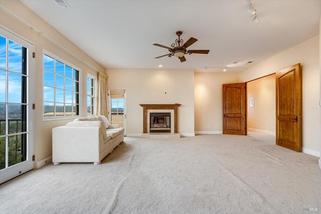 405 London Way, Sonoma, CA 95476