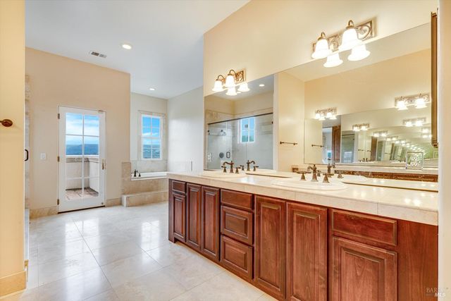 405 London Way, Sonoma, CA 95476