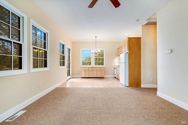 405 London Way, Sonoma, CA 95476