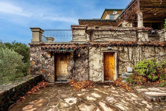 405 London Way, Sonoma, CA 95476