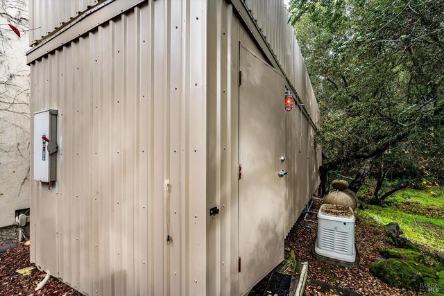 405 London Way, Sonoma, CA 95476