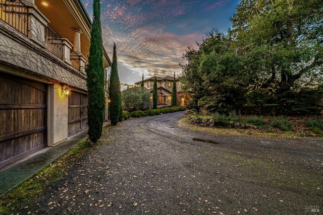 405 London Way, Sonoma, CA 95476