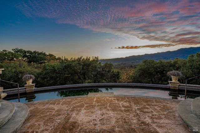 405 London Way, Sonoma, CA 95476