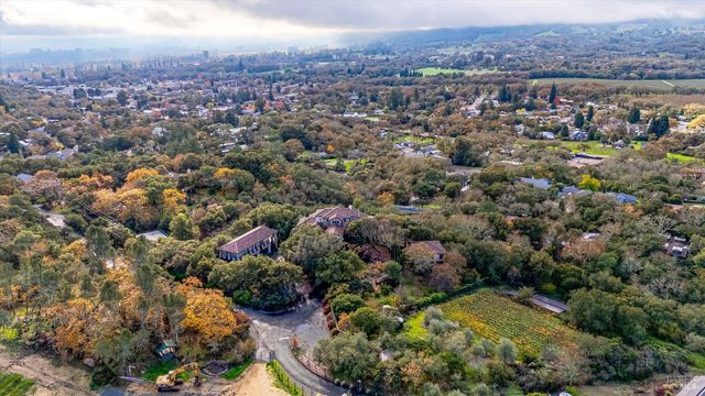 405 London Way, Sonoma, CA 95476