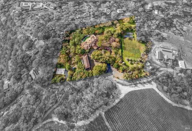 405 London Way, Sonoma, CA 95476