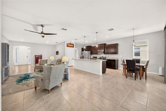 6083 SW 93RD LOOP, Ocala, FL 34476