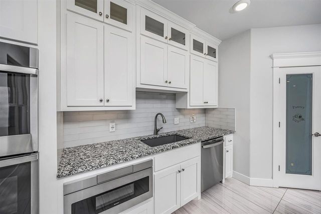 6309 SW Oakmont, Lawton, OK 73505