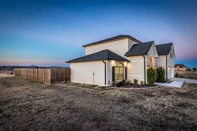 6309 SW Oakmont, Lawton, OK 73505