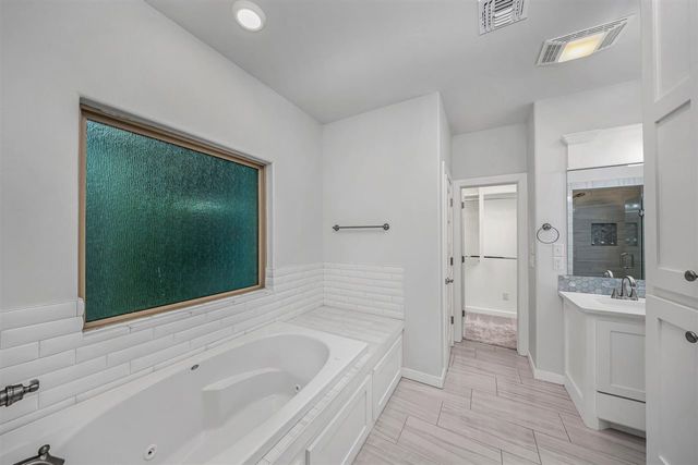 6309 SW Oakmont, Lawton, OK 73505