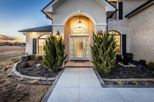 6309 SW Oakmont, Lawton, OK 73505