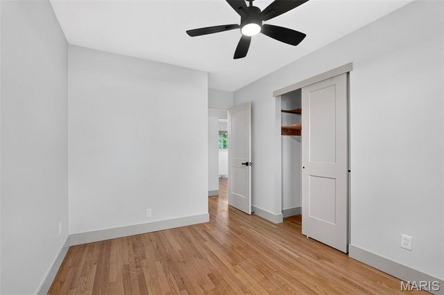 10121 Pinehurst Drive, St Louis, MO 63114