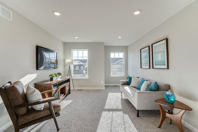 17234 Dimension Avenue, Lakeville, MN 55044