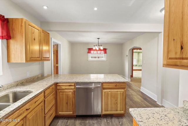 758 Barker Road, Fremont, OH 43420