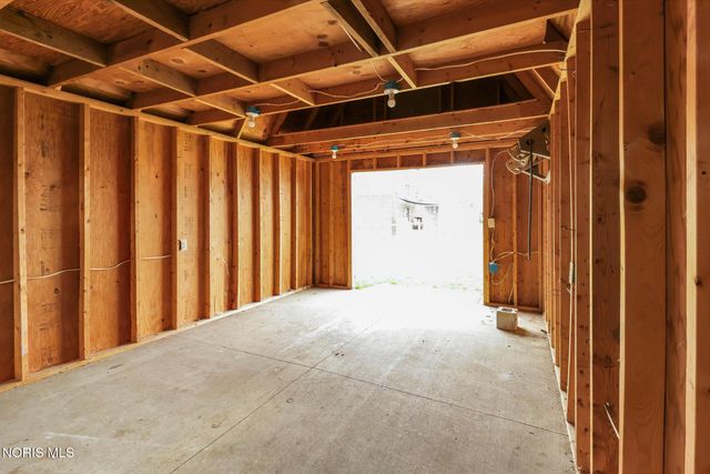 758 Barker Road, Fremont, OH 43420