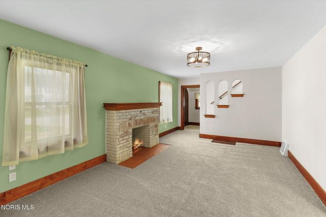 758 Barker Road, Fremont, OH 43420