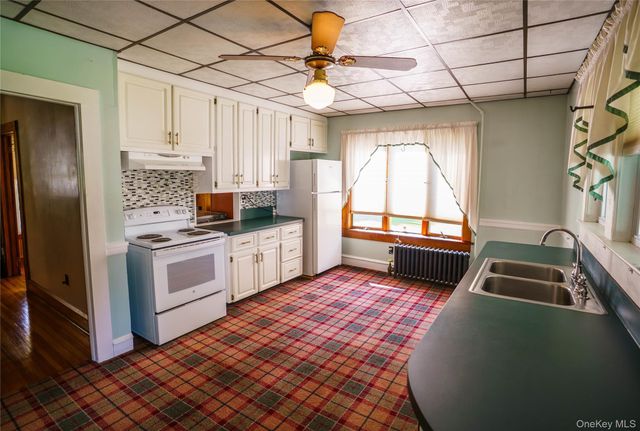 59 2nd Avenue, Narrowsburg, NY 12764