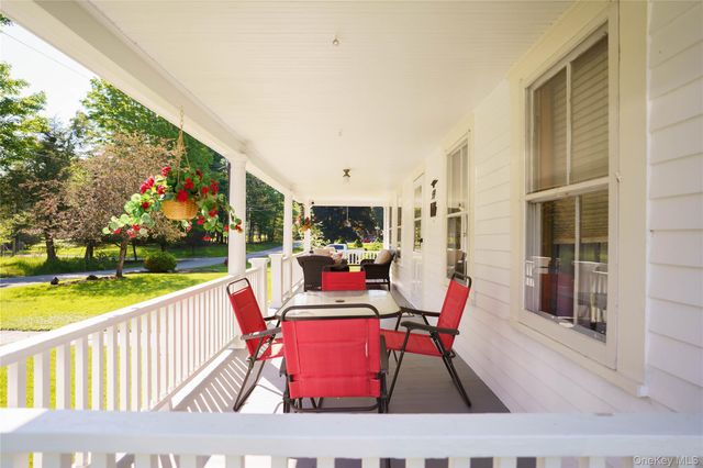 59 2nd Avenue, Narrowsburg, NY 12764