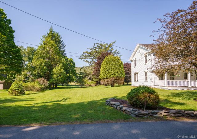 59 2nd Avenue, Narrowsburg, NY 12764