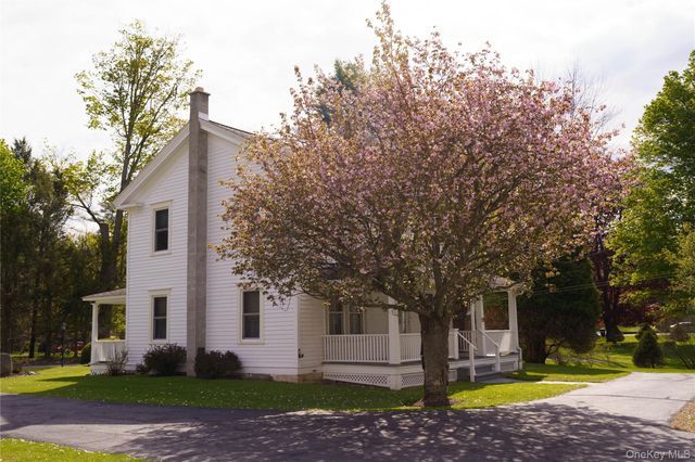 59 2nd Avenue, Narrowsburg, NY 12764