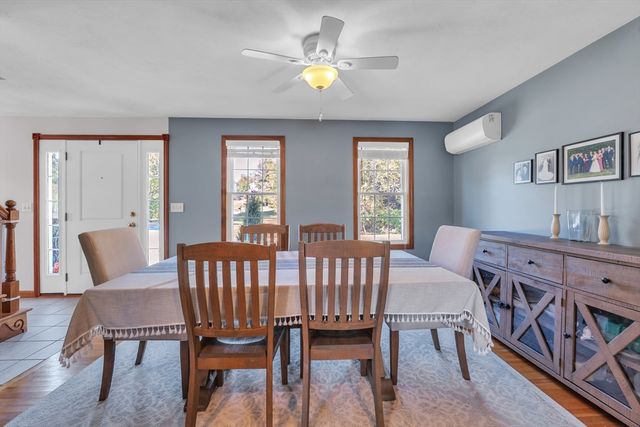 16 Richards Ave, Rutland, MA 01543