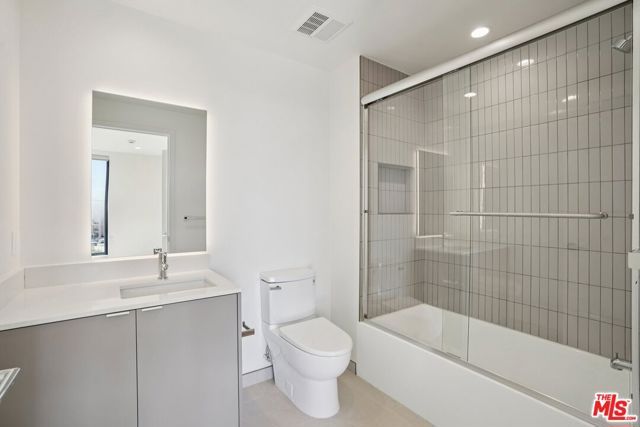 10431 Santa Monica Boulevard 601, Los Angeles, CA 90025