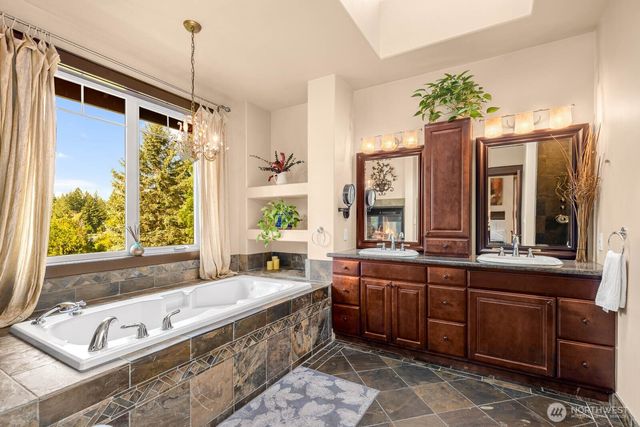 17645 SE 196th Drive, Renton, WA 98058