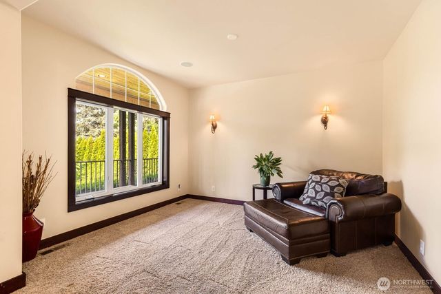 17645 SE 196th Drive, Renton, WA 98058