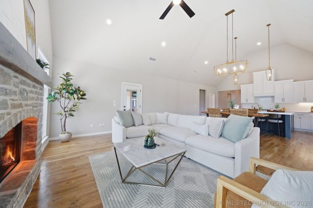2114 E 138th Street S, Bixby, OK 74008