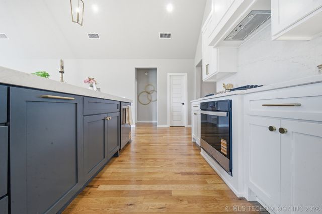 2114 E 138th Street S, Bixby, OK 74008
