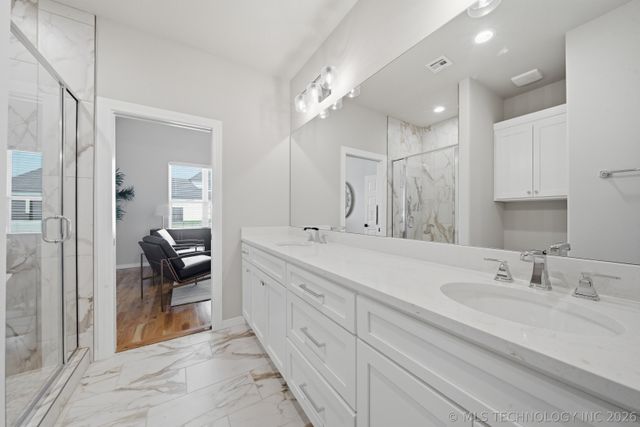 2114 E 138th Street S, Bixby, OK 74008