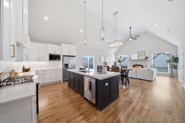 2114 E 138th Street S, Bixby, OK 74008