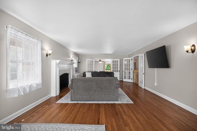 408 PENNSYLVANIA AVE, Avondale, PA 19311