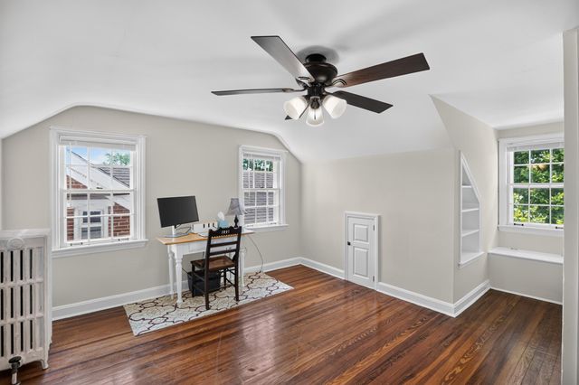 408 PENNSYLVANIA AVE, Avondale, PA 19311