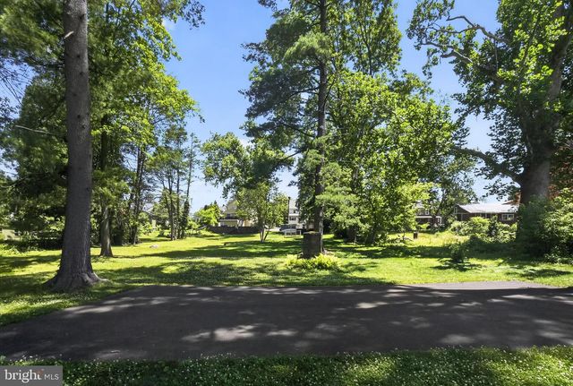 408 PENNSYLVANIA AVE, Avondale, PA 19311