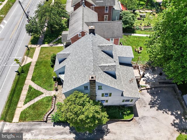 408 PENNSYLVANIA AVE, Avondale, PA 19311