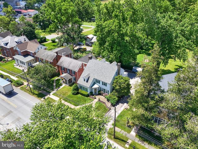 408 PENNSYLVANIA AVE, Avondale, PA 19311