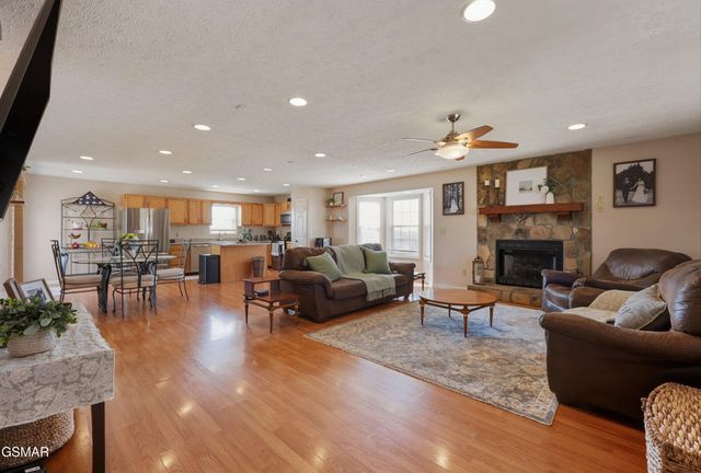 401 Klondike Circle, Kodak, TN 37764