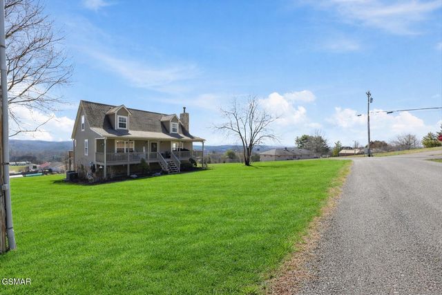 401 Klondike Circle, Kodak, TN 37764