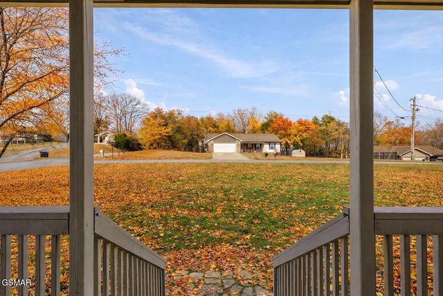 401 Klondike Circle, Kodak, TN 37764