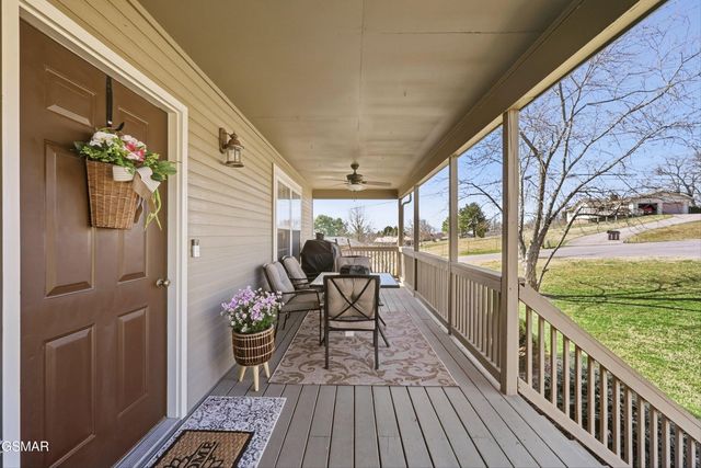 401 Klondike Circle, Kodak, TN 37764