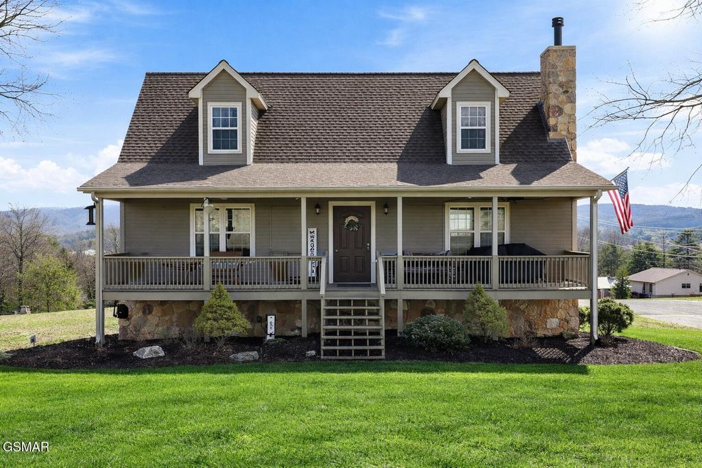 401 Klondike Circle, Kodak, TN 37764