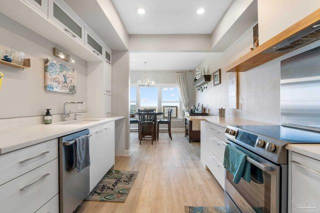 116 Baybridge Dr, Gulf Breeze, FL 32561